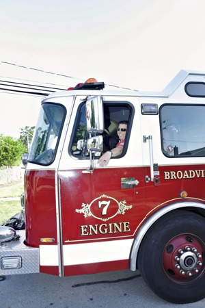 061Broadviewjuneteenthfriday